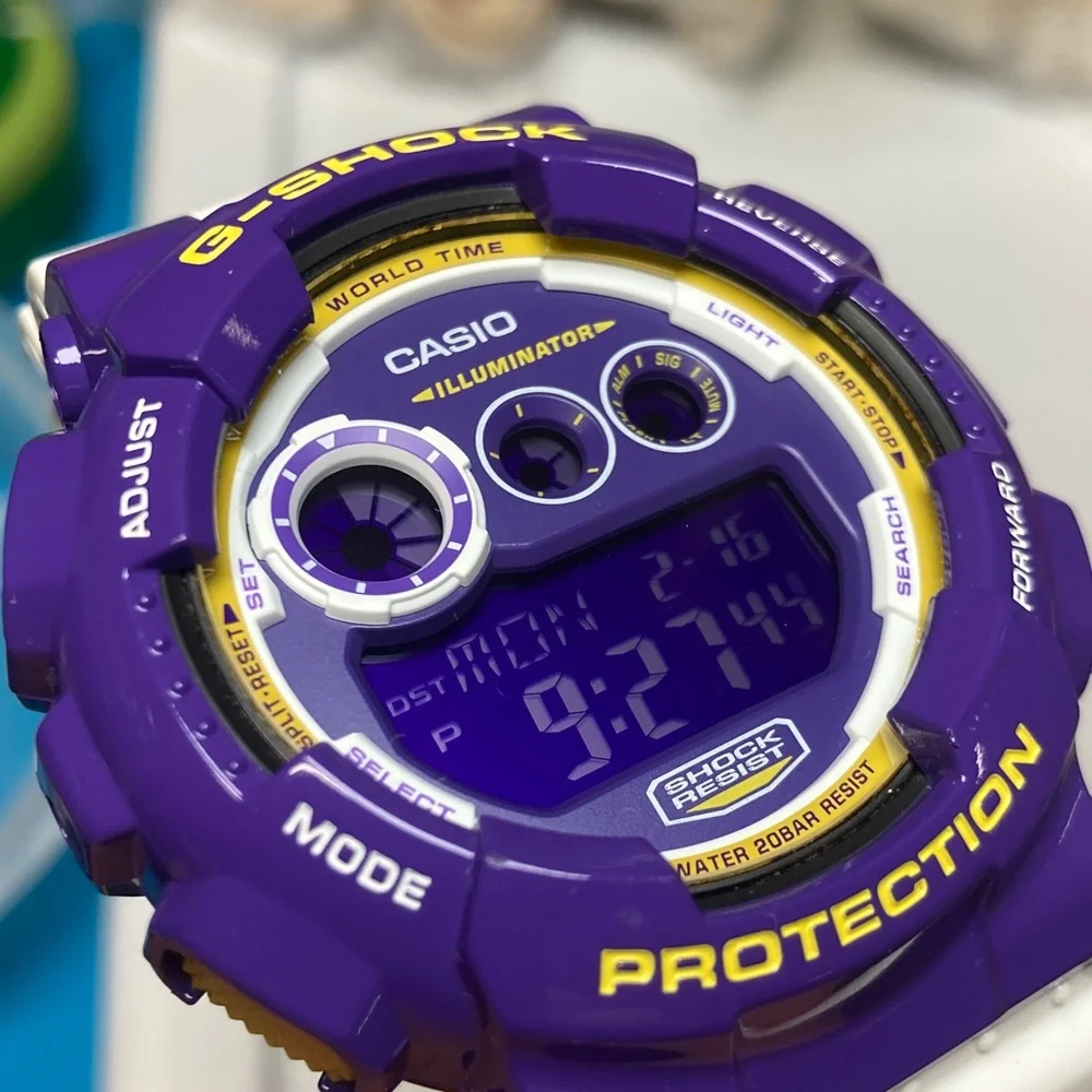 Casio Gshock GD120CS, crazy color series, Lakers colors, working battery